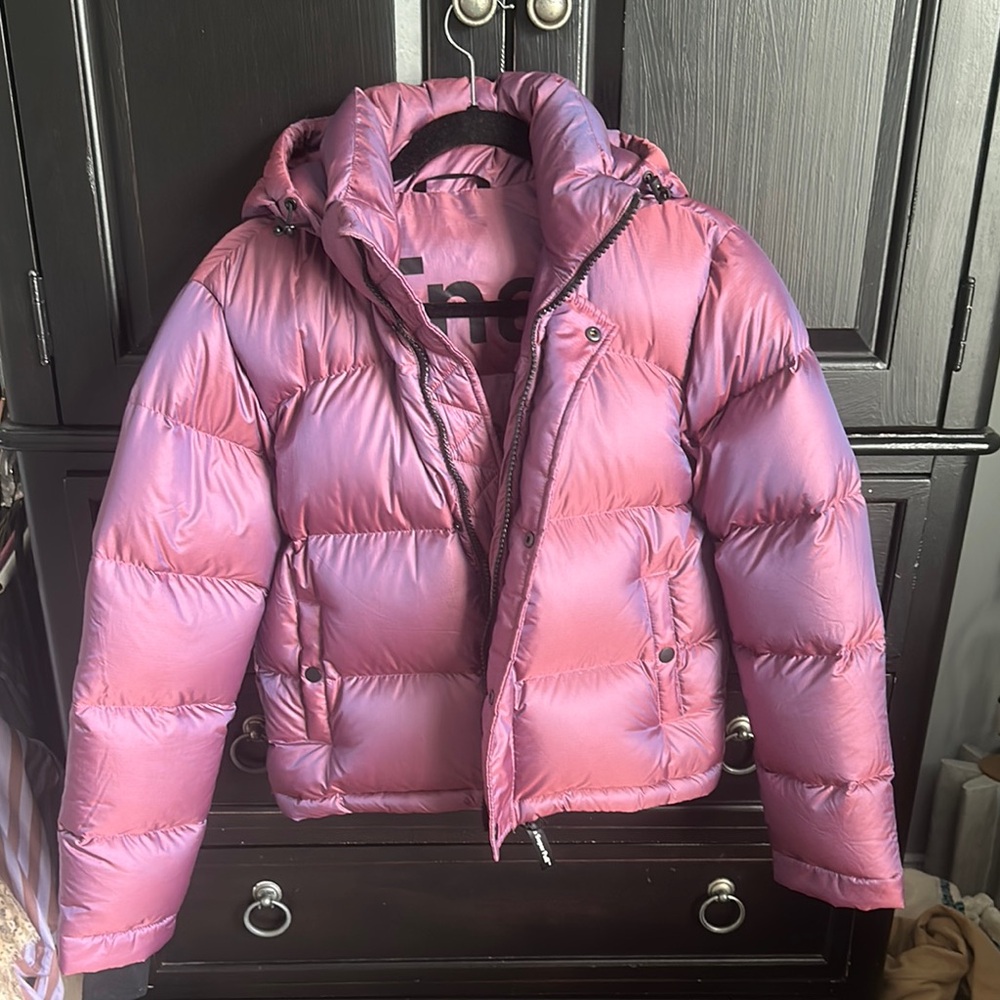 ARITZIA TNA Light Pink Super Puff Jacket
